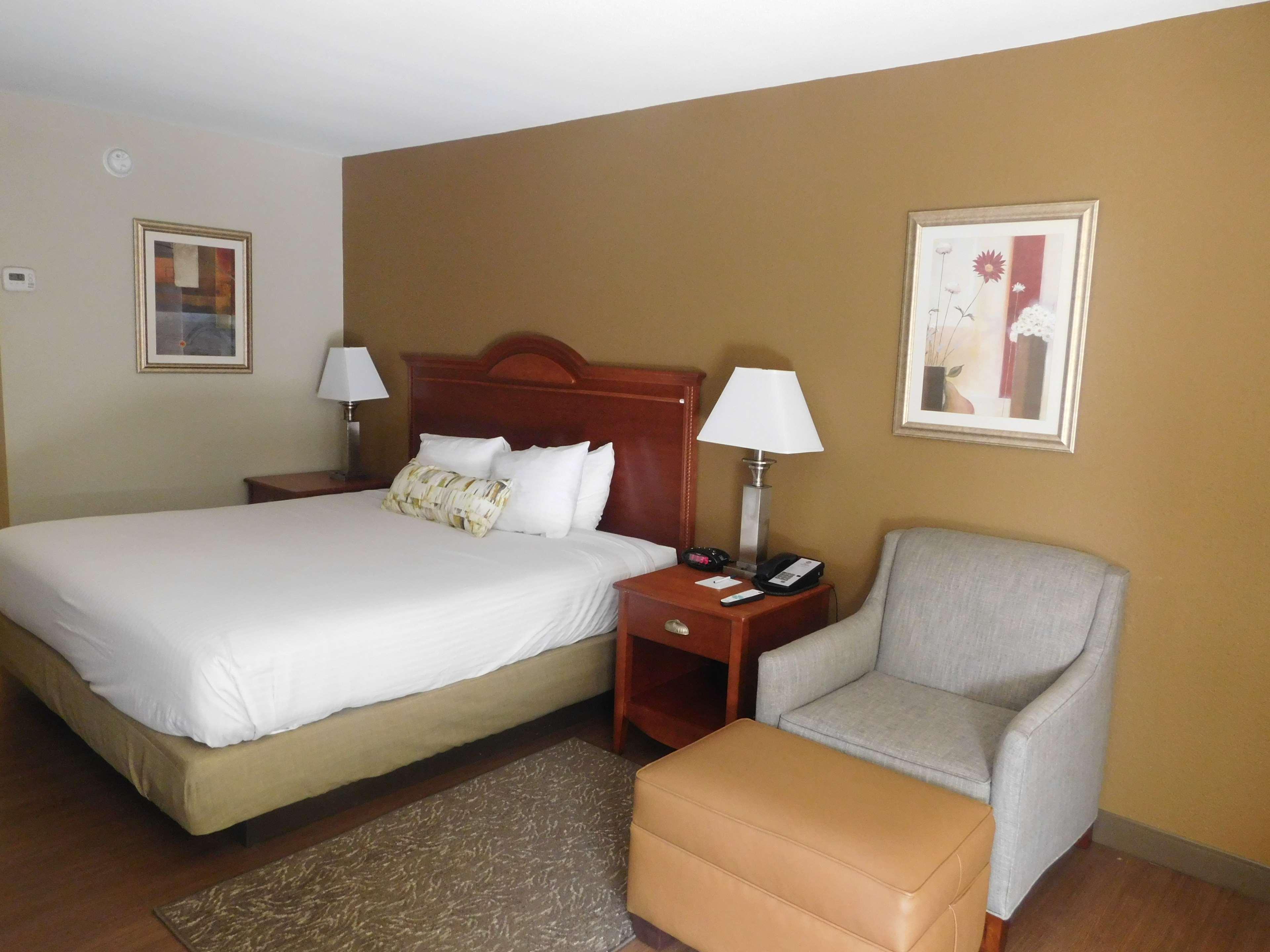 Best Western Shenandoah Inn Newnan Exterior photo