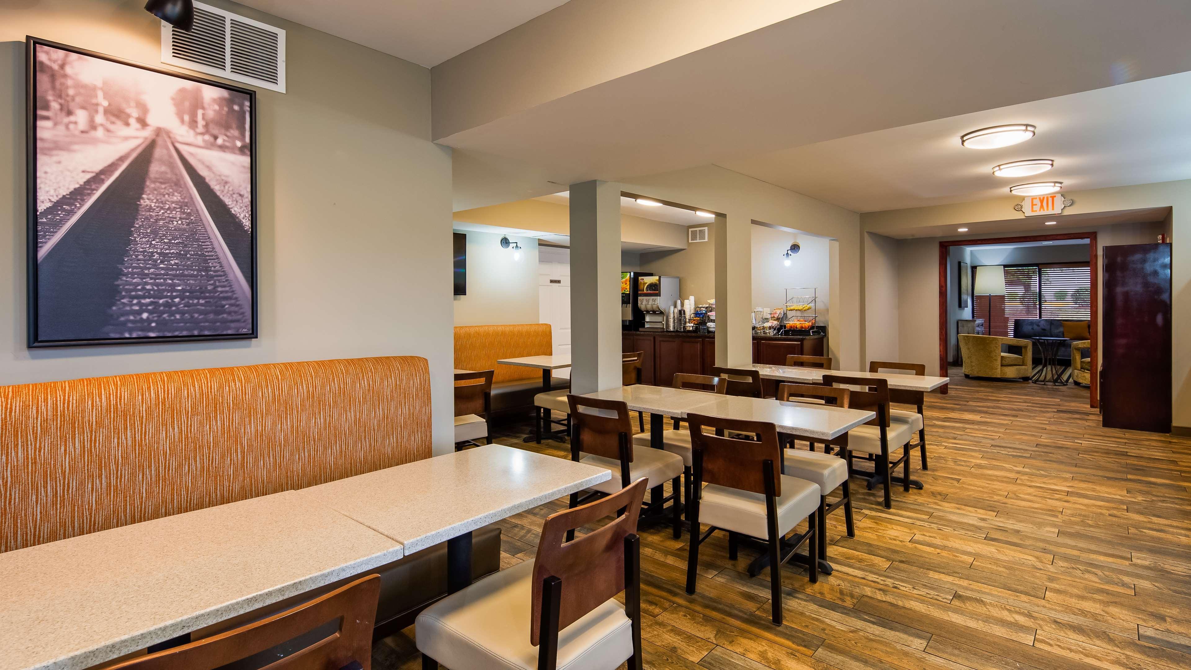 Best Western Shenandoah Inn Newnan Exterior photo