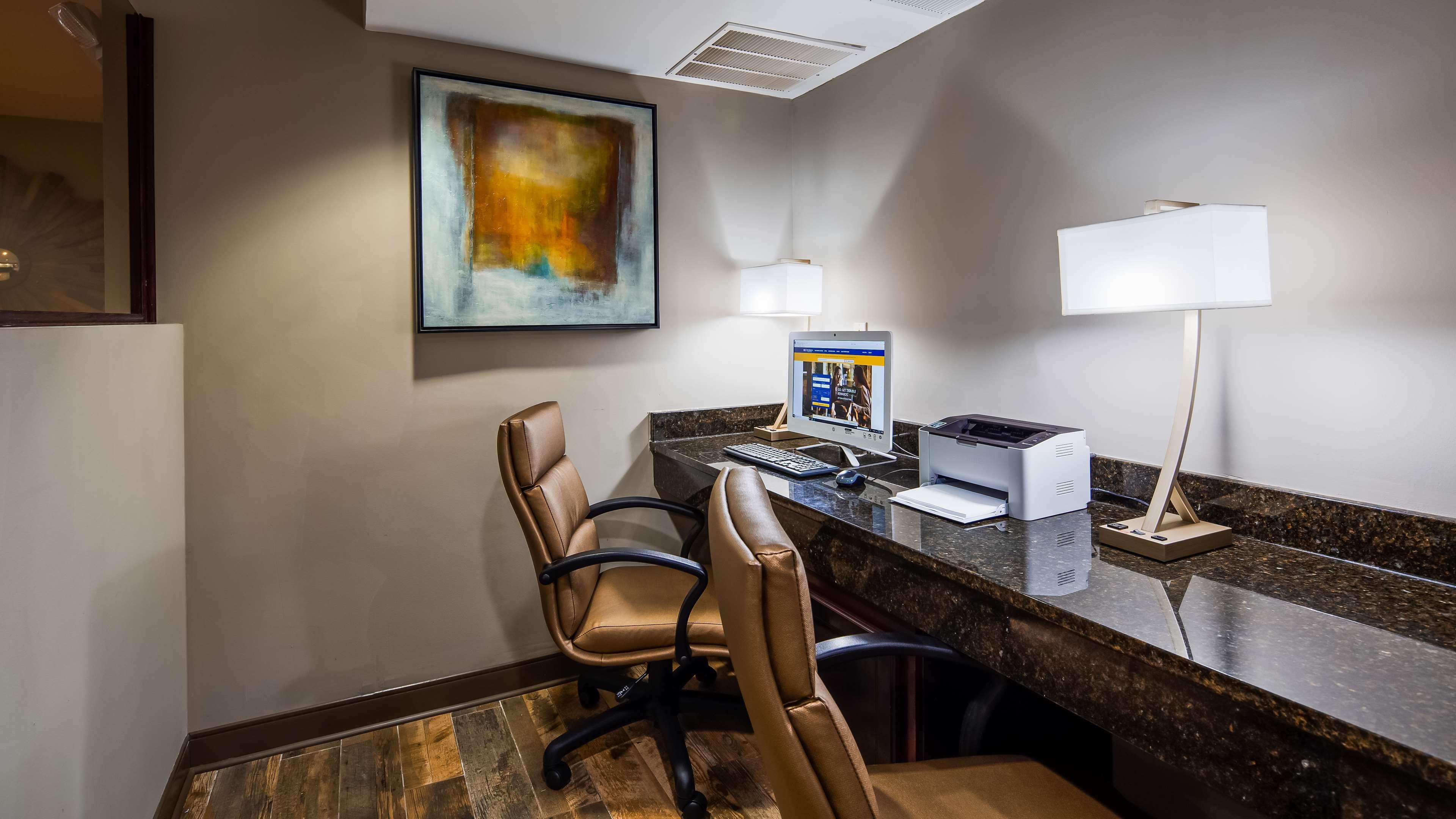 Best Western Shenandoah Inn Newnan Exterior photo