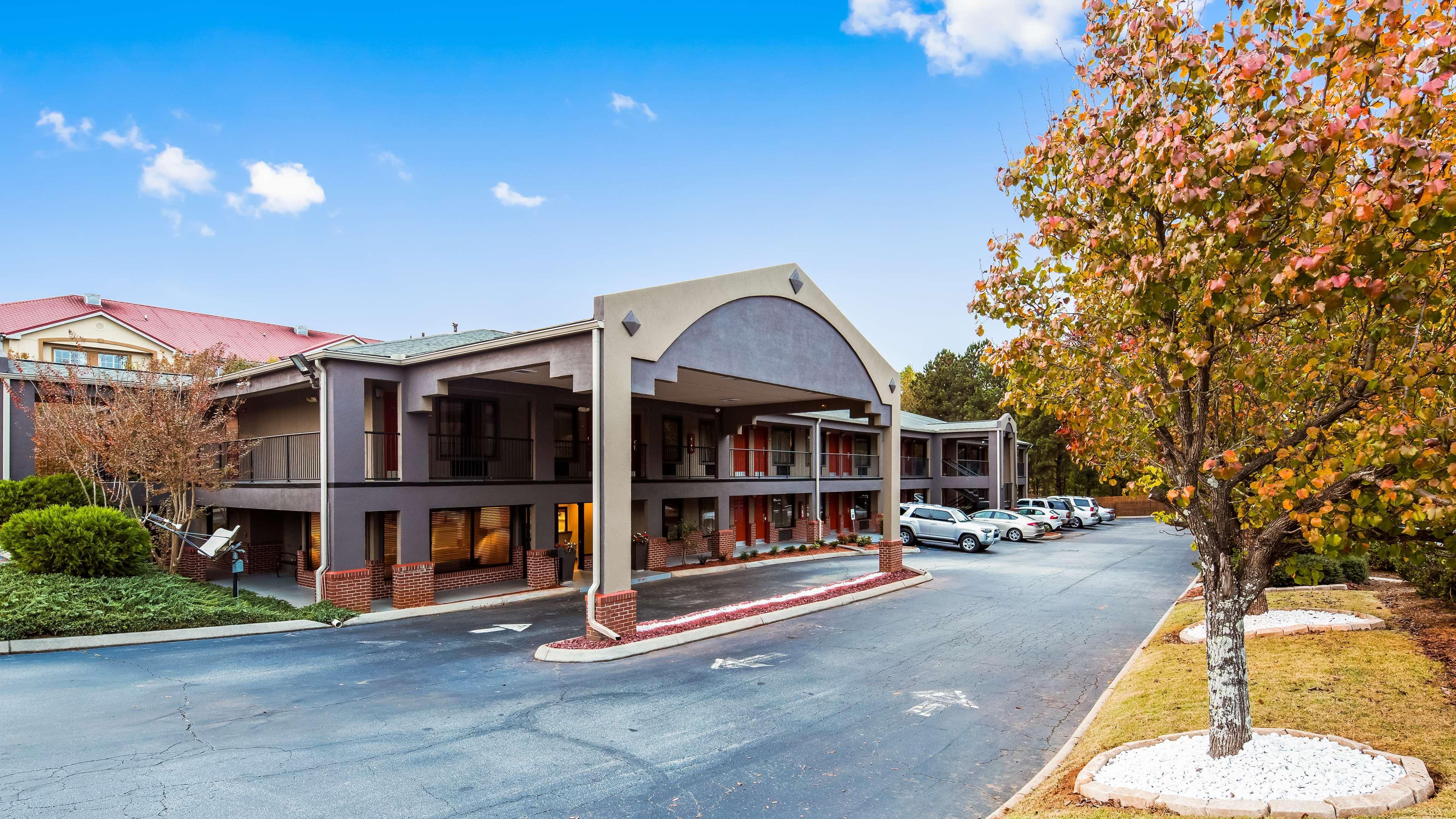 Best Western Shenandoah Inn Newnan Exterior photo