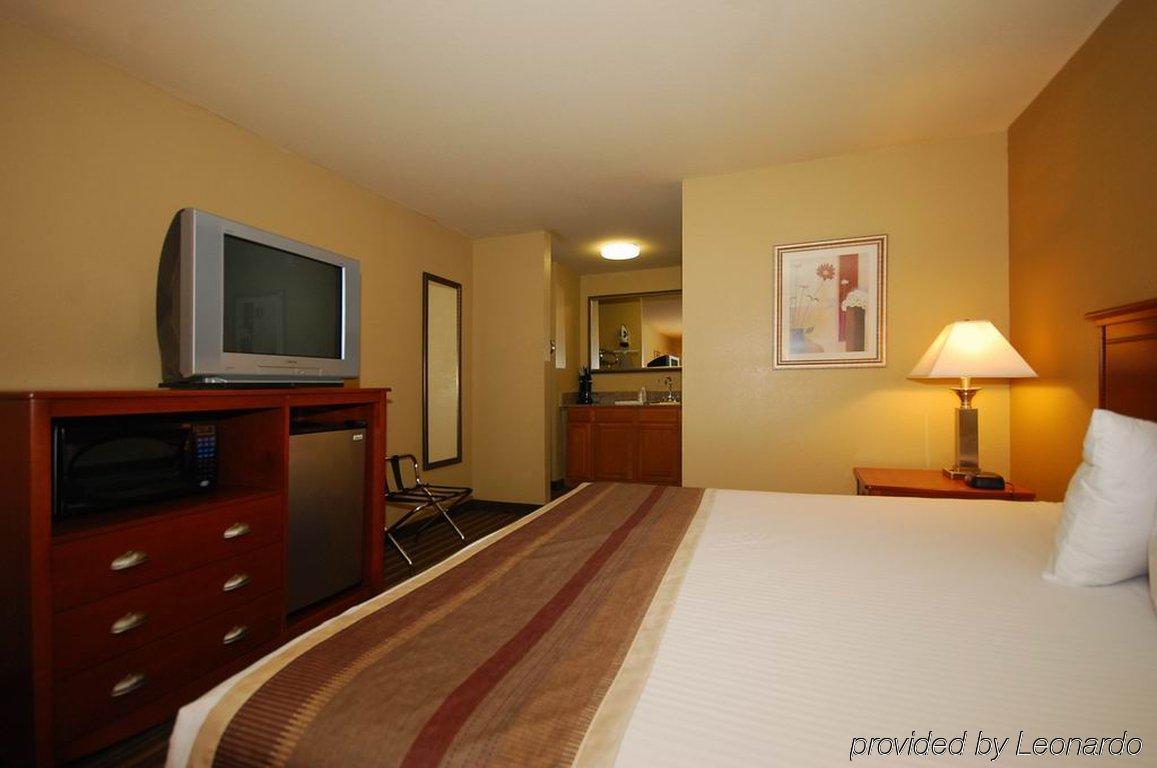 Best Western Shenandoah Inn Newnan Room photo
